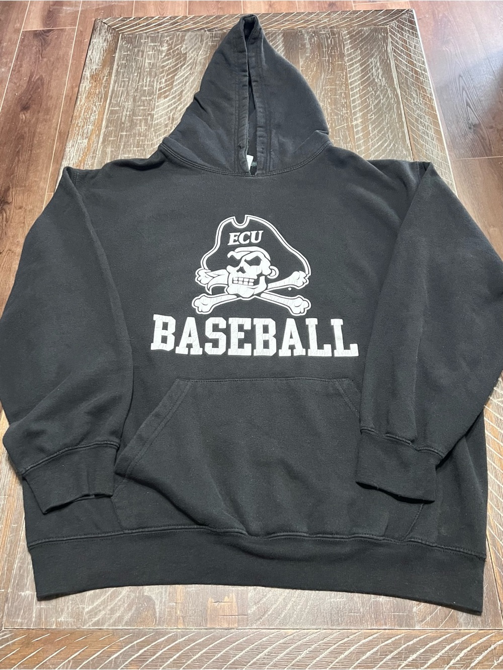 TRT Classics ECU Baseball Hoodie with White Skull Logo Sz Large